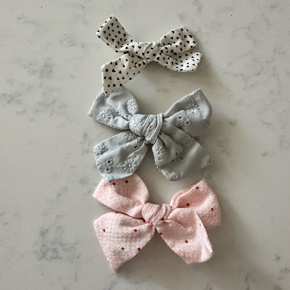 LITTLE POPPY CO COMPANY Lot 3 Bows Pink Black & White Hearts Gray Blue Clips